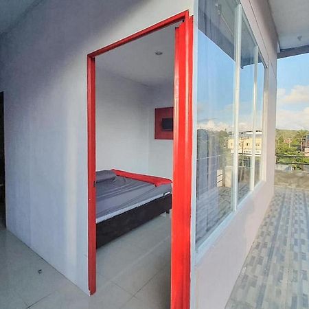 Sky Residence Tomohon Mitra Reddoorz Exterior foto