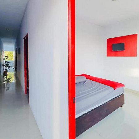 Sky Residence Tomohon Mitra Reddoorz Exterior foto