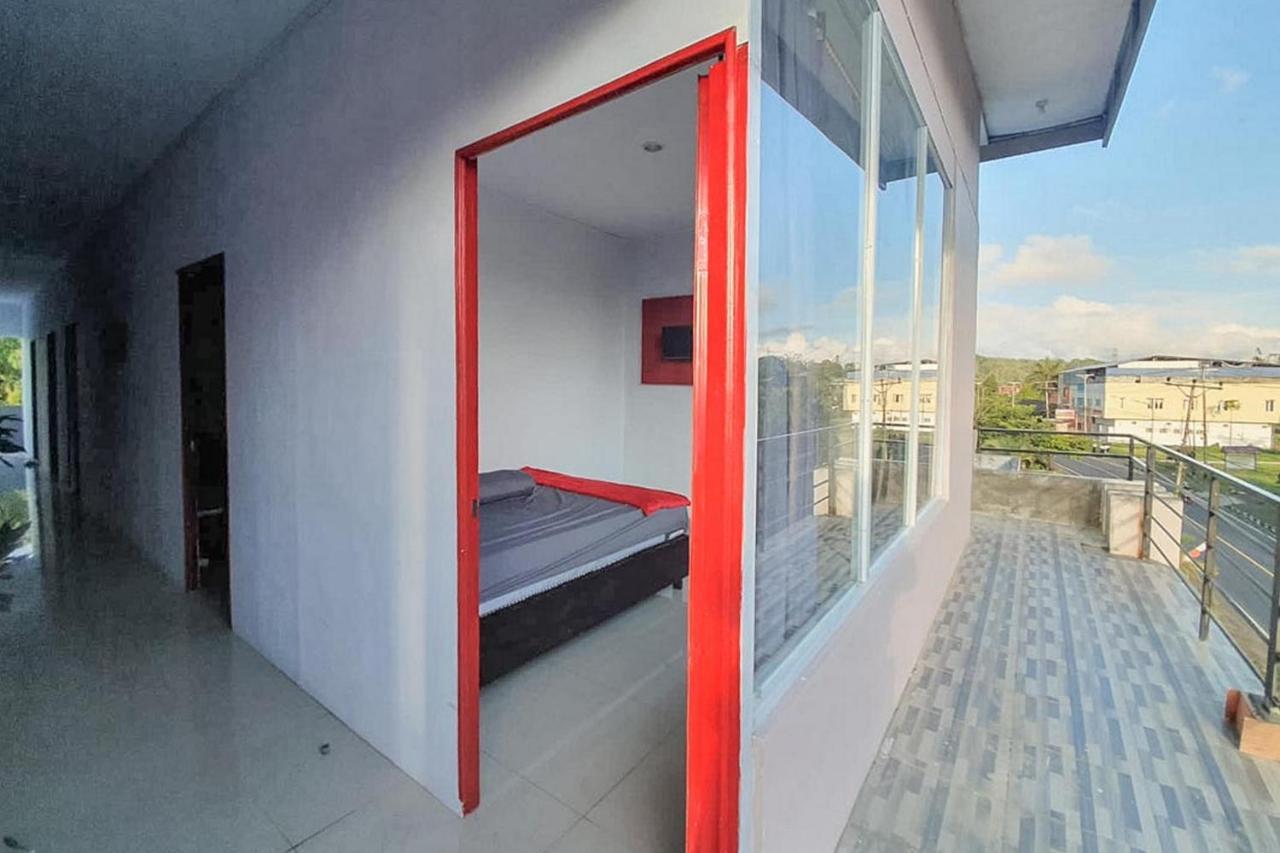 Sky Residence Tomohon Mitra Reddoorz Exterior foto